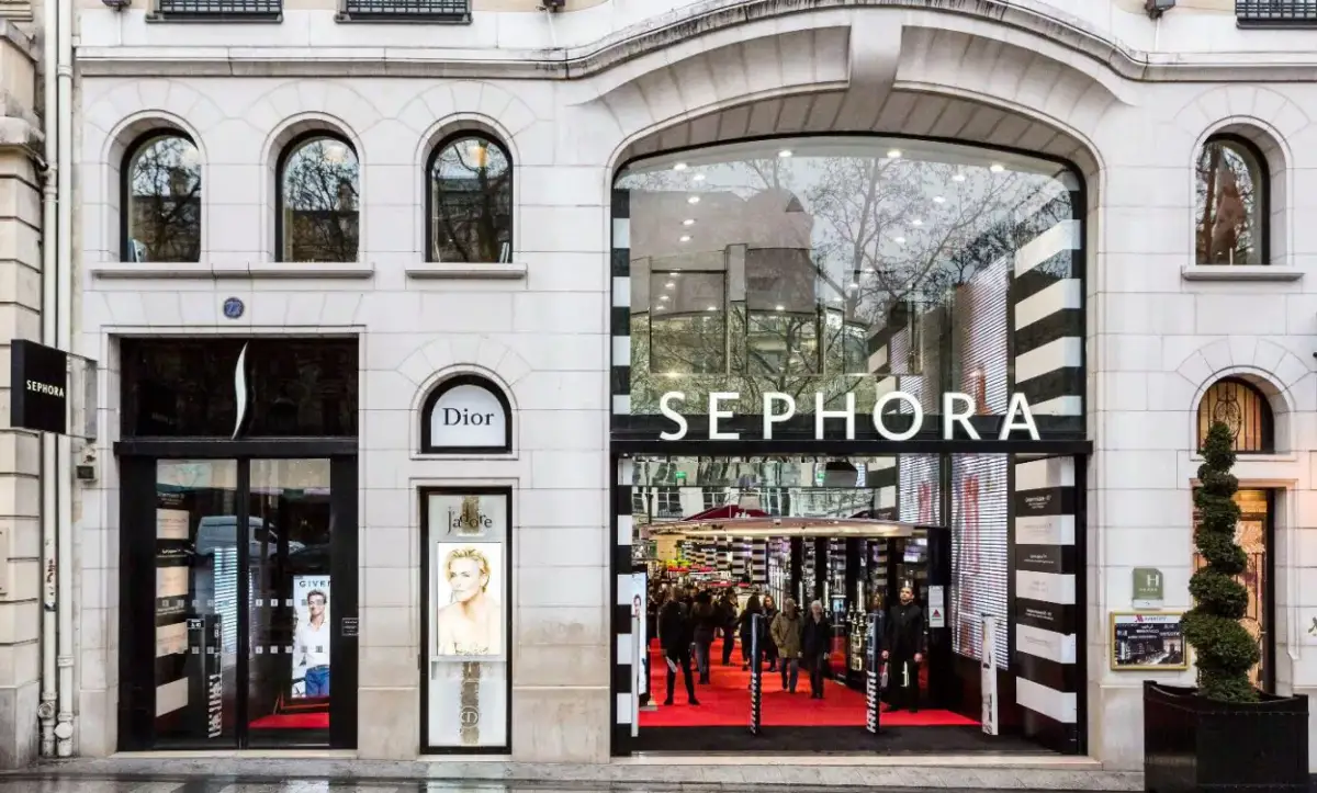 Sephora inklusiv: Ruhigere Stores skalieren globales Retail‑Konzept