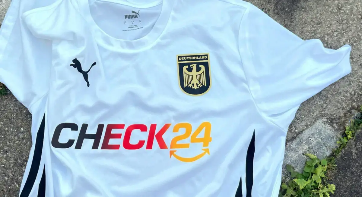 Check24 schon wieder mit kostenlosem WM-Trikot: Gegen Daten als Marketing-Coup